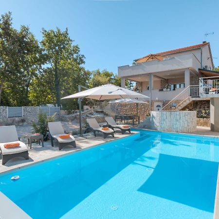Dobrinj Holiday Home Lavendel - Mlk159 By Interhome מראה חיצוני תמונה